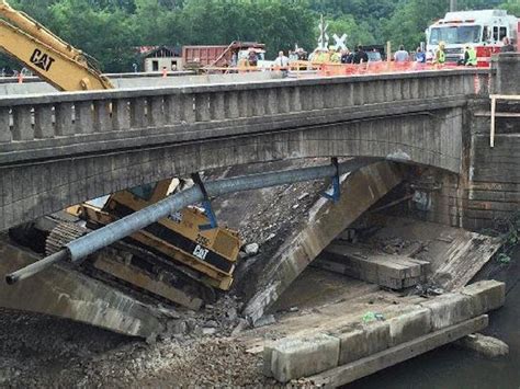 bridge collapse in pa today